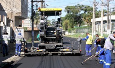 Dezenove ruas da Vila Ursulino recebem novo asfalto