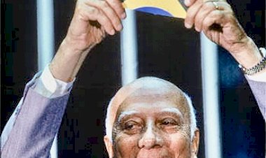 Há momentos em que o debate público se afasta da Constituição e se rende ao casuísmo — e isso se torna ainda mais grave quando o tema é a democracia.