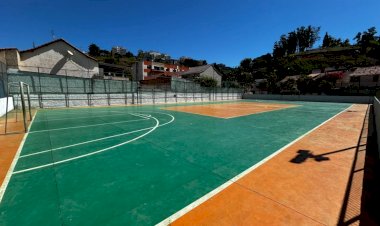 Prefeito Jonas Dico anuncia reforma de mais três quadras esportivas em Três Rios