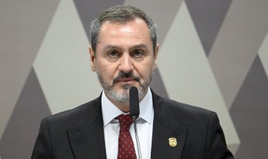 2ª Turma do STF forma maioria para afastar diretor da PF; Gilmar pede vista