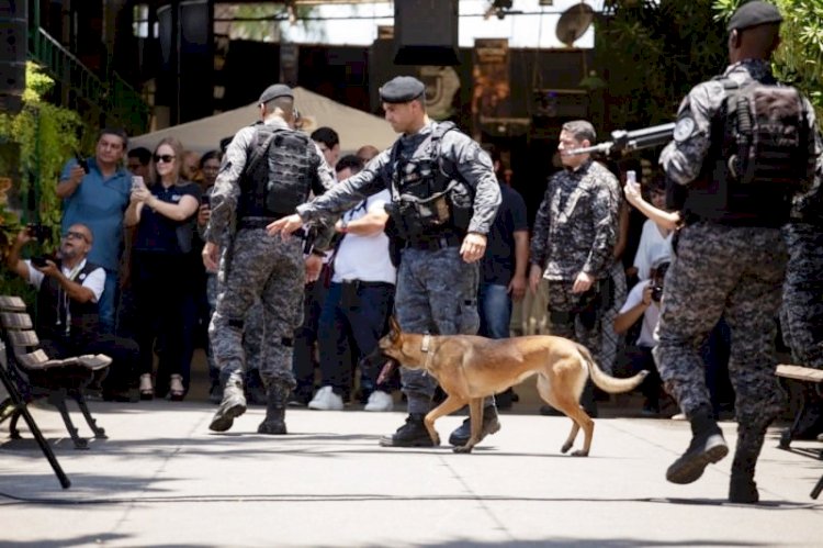 Neto assina convênio com a PM para instalação do BAC