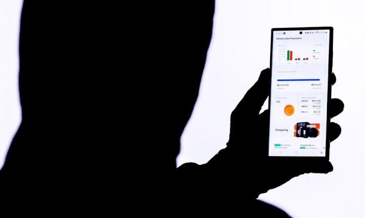 Especialistas apoiam proibição de celular em sala de aula