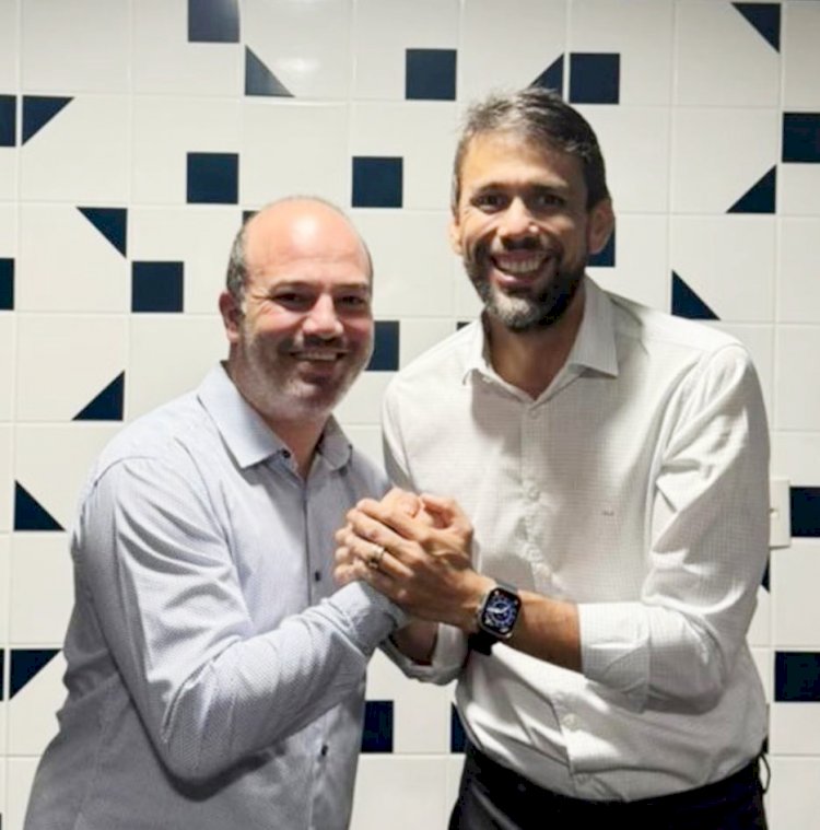 Pedro Lucas Fernandes, é o novo líder do União Brasil na Câmara Federal .