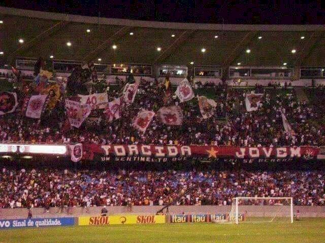 Justiça do RJ suspende Torcida Jovem do Flamengo por 2 anos