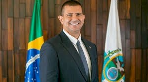ALERJ tem novo presidente, Douglas Ruas foi eleito com 45 votos e passa a ocupar a presidência da Casa