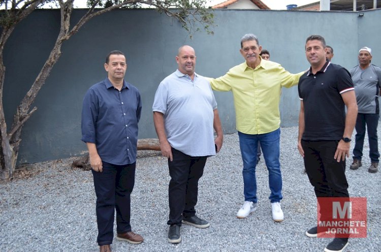 Ex-prefeito e pré-candidato Eduardo Paes participa de encontro para debater  futuro do Estado em Comendador Levy Gasparian