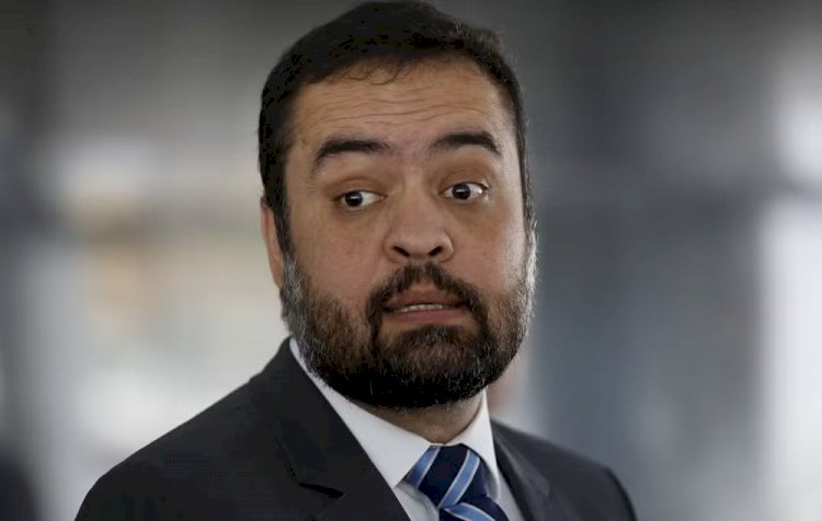PF faz nova busca na casa do ex-governador Cláudio Castro.