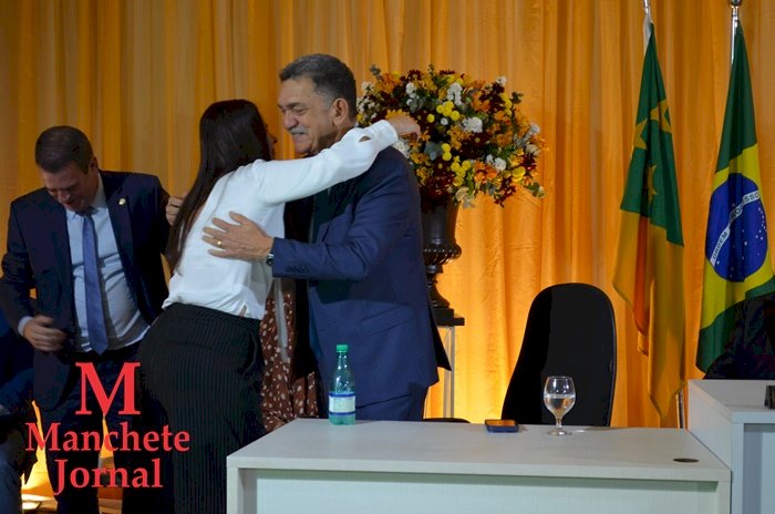 Sessão Solene em Comemoração ao 35º Aniversário de Emancipação Político-Administrativa de Comendador Levy Gasparian/RJ.