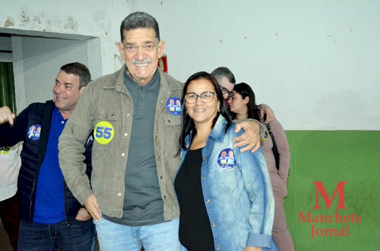 Mesmo com chuva e frio, uma multidão comparece ao Atlético Clube Operário para prestigiar os candidatos do Prefeito Cláudio Mannarino.