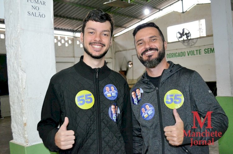 Mesmo com chuva e frio, uma multidão comparece ao Atlético Clube Operário para prestigiar os candidatos do Prefeito Cláudio Mannarino.