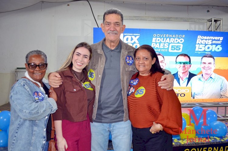 Mesmo com chuva e frio, uma multidão comparece ao Atlético Clube Operário para prestigiar os candidatos do Prefeito Cláudio Mannarino.