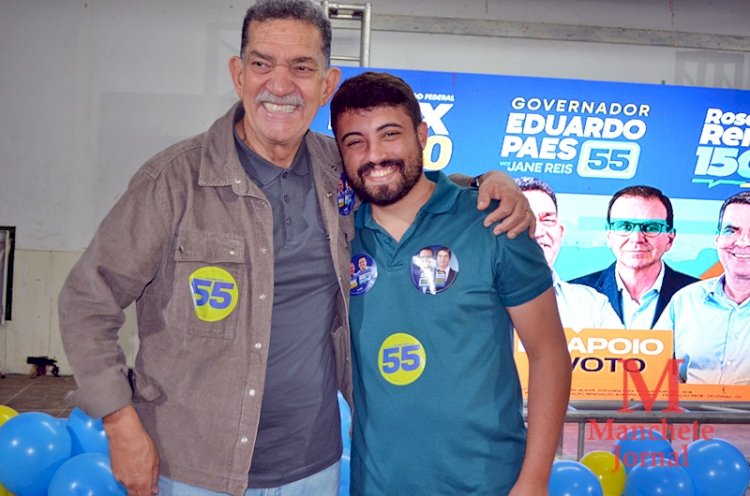 Mesmo com chuva e frio, uma multidão comparece ao Atlético Clube Operário para prestigiar os candidatos do Prefeito Cláudio Mannarino.